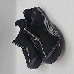 Keen kids water shoes size 12c